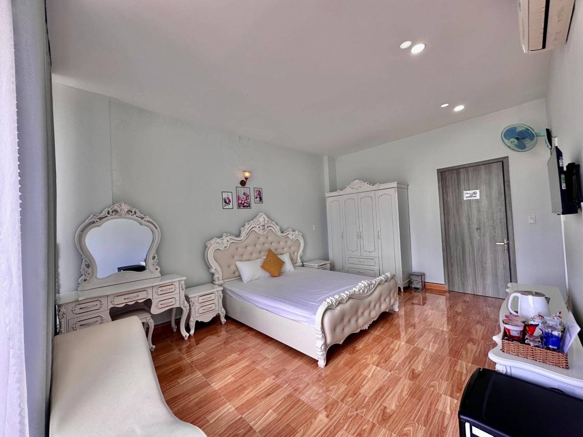 Royal Homestay Tuy Hoa Exterior foto